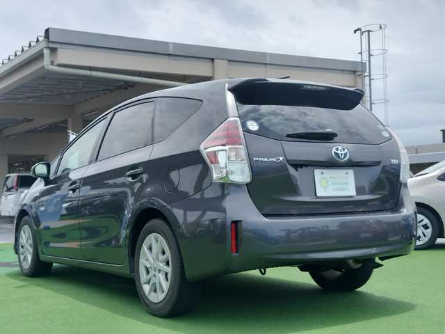 Toyota Prius α 10