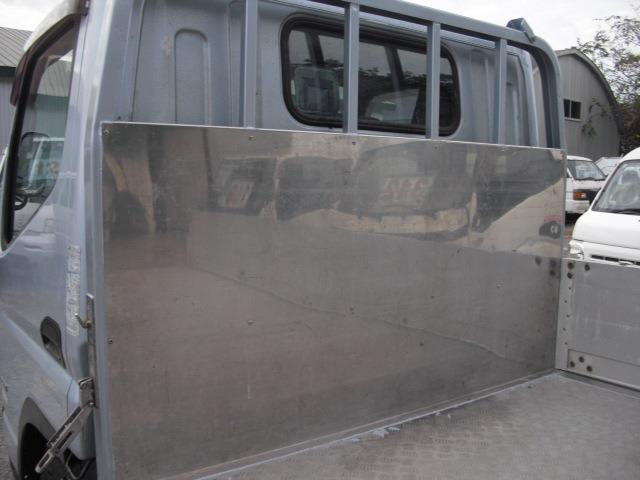 Mitsubishi Fuso Canter 9