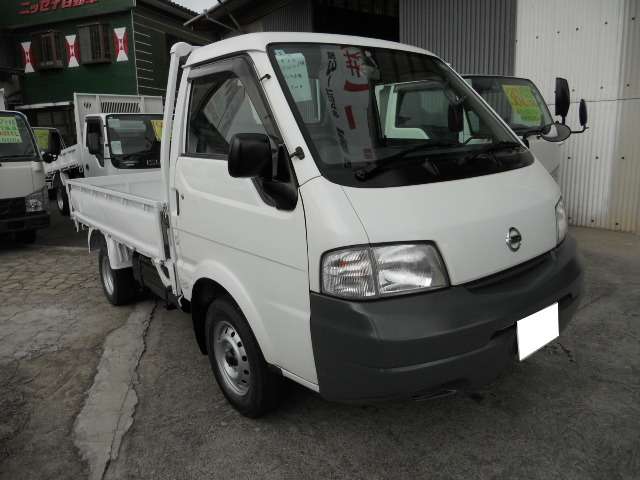 Mazda Bongo Truck 2
