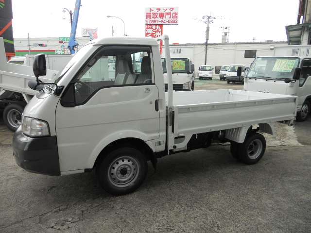 Mazda Bongo Truck 3