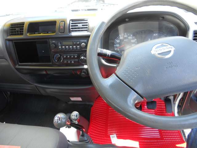 Mazda Bongo Truck 9