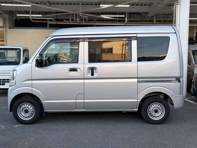 Nissan NV100 Clipper 14
