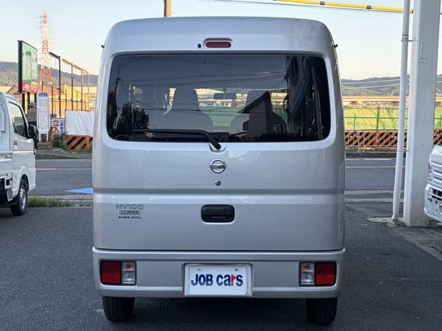 Nissan NV100 Clipper 12
