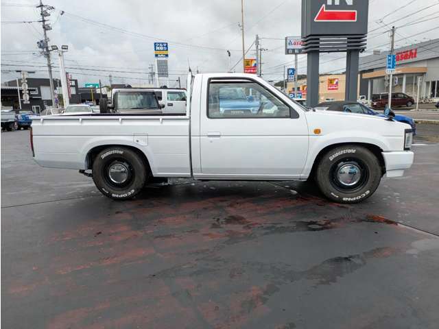 Nissan Datsun 5