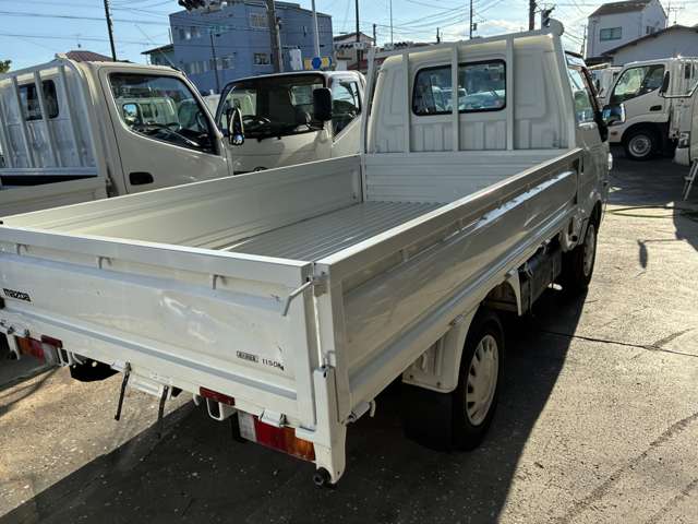 Mazda Bongo Truck 11
