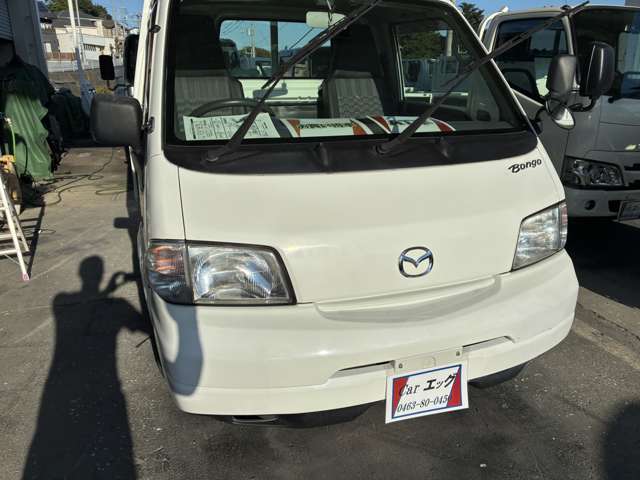 Mazda Bongo Truck 4