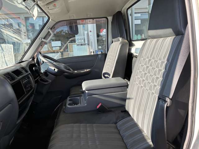 Mazda Bongo Truck 8