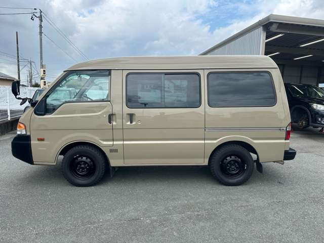 Nissan Vanette 6
