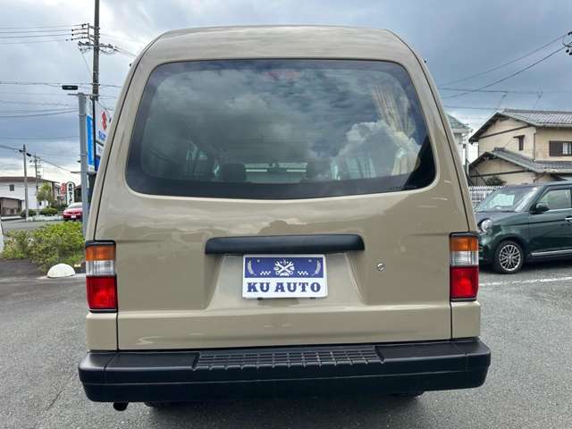Nissan Vanette 8