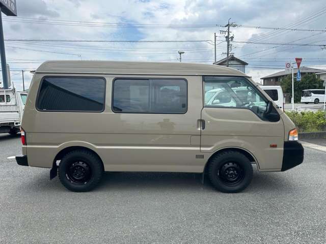 Nissan Vanette 10