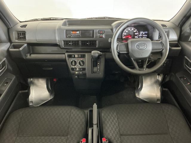 Daihatsu Hijet Cargo 3