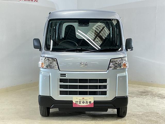 Daihatsu Hijet Cargo 7