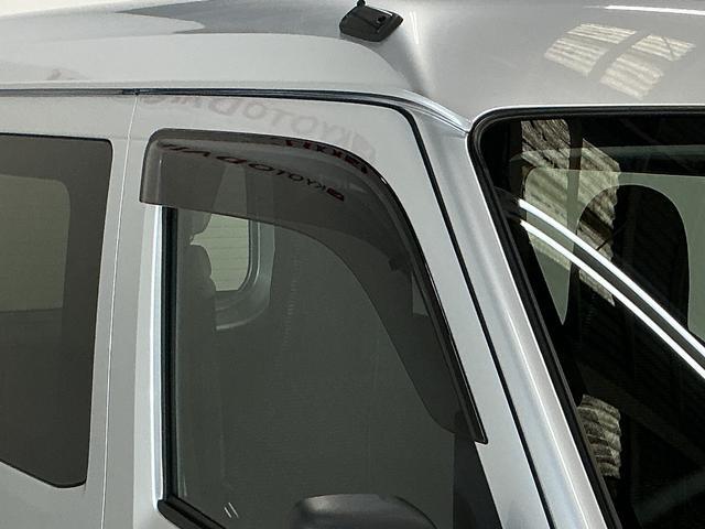 Daihatsu Hijet Cargo 10