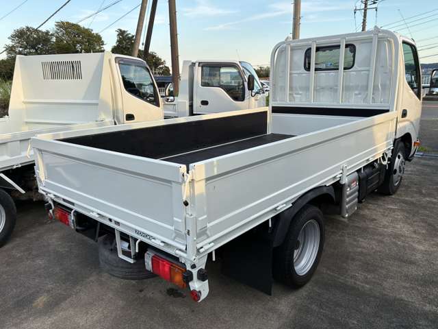 Toyota Toyoace 11