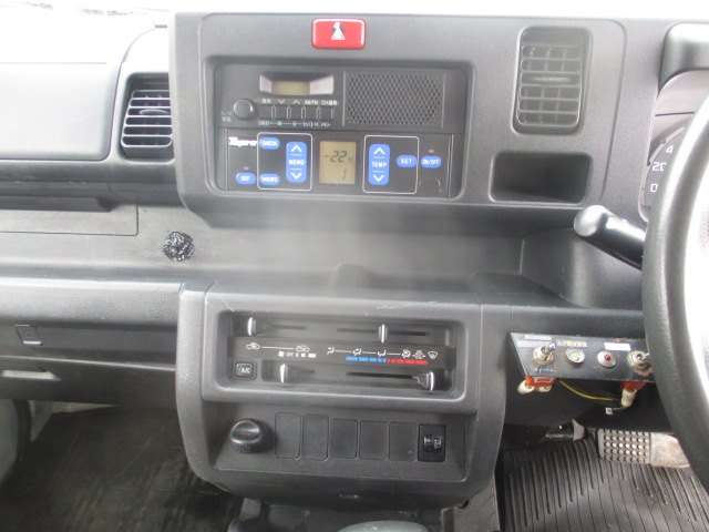 Daihatsu Hijet Truck 10