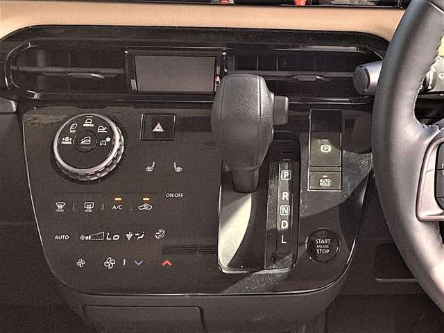 Mitsubishi Delica Mini 12