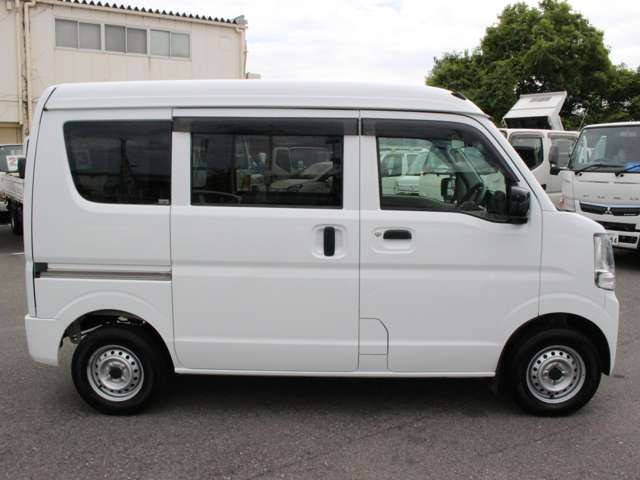 Nissan NV100 Clipper 8
