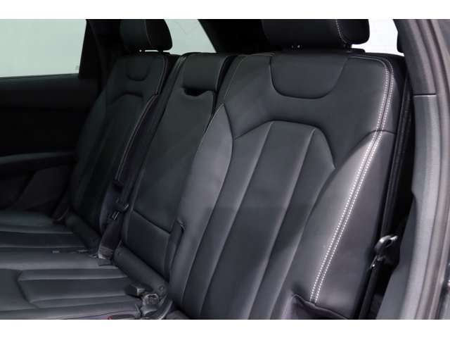 Audi Q7 12