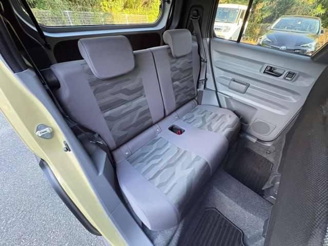 Daihatsu Taft 12