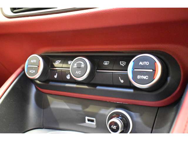 Alfa Romeo Stelvio 13