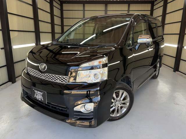 Toyota Voxy 5