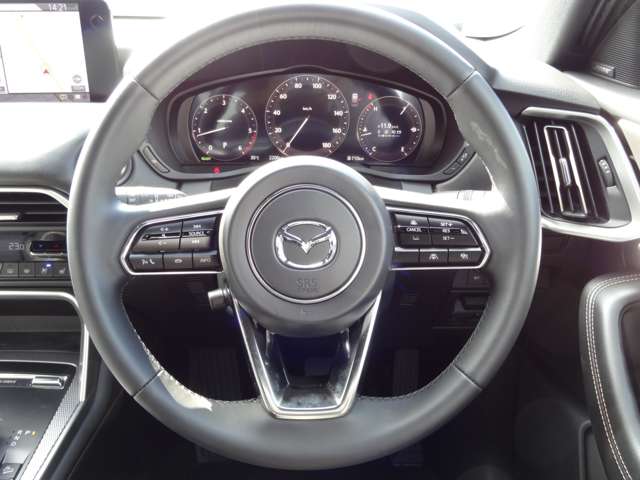 Mazda CX-80 4