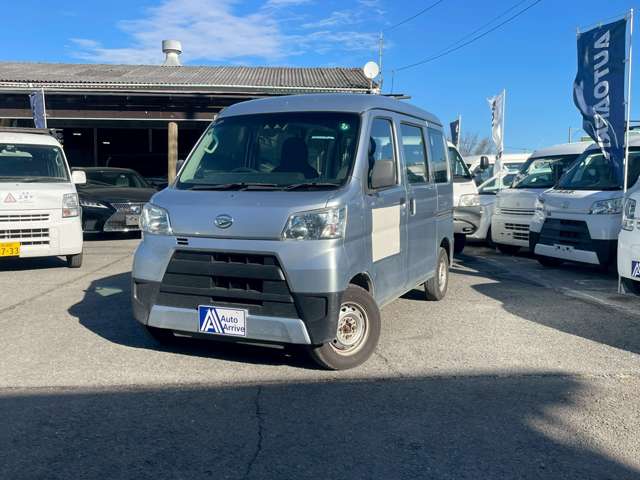 Daihatsu Hijet Cargo 3