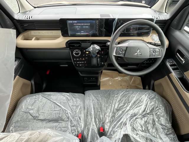 Mitsubishi Delica Mini 11
