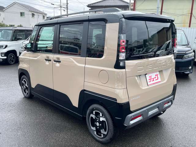 Mitsubishi Delica Mini 4