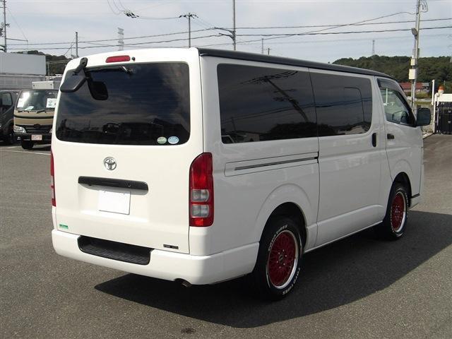 Toyota Regius Ace 4