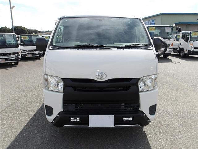 Toyota Regius Ace 5