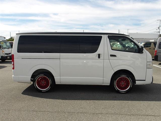Toyota Regius Ace 8