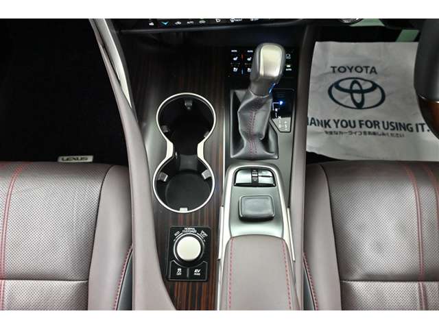 Lexus RX 8