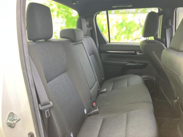 Toyota Hilux 8