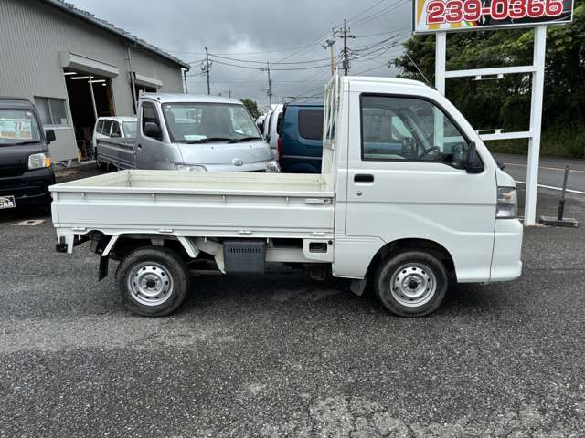 Toyota Pixis Truck 10