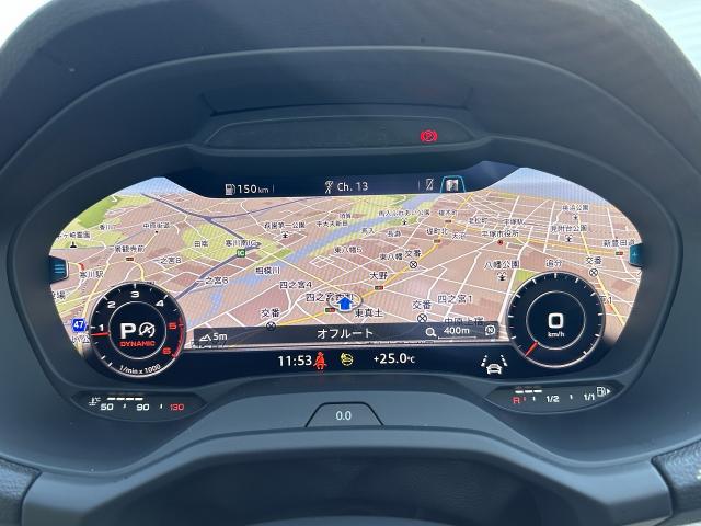 Audi Q2 3