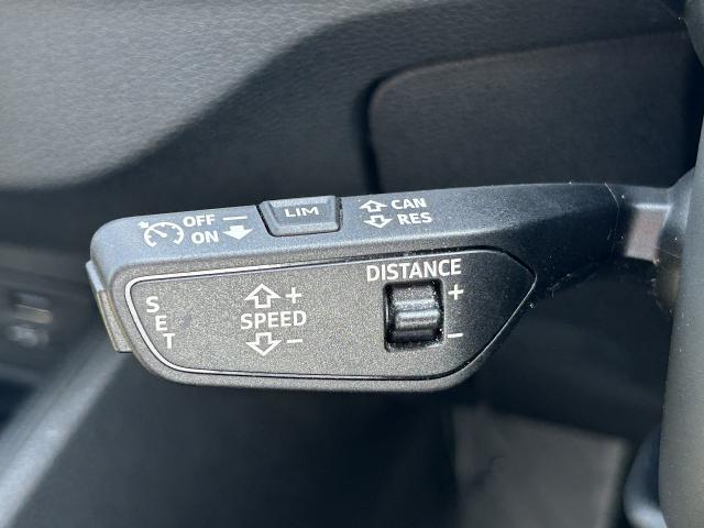 Audi Q2 8