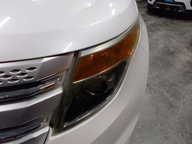 Ford Explorer 9