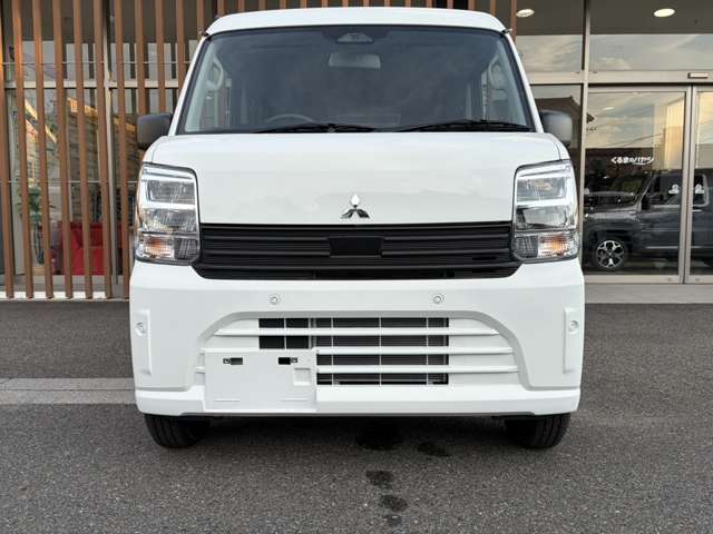 Mitsubishi Minicab Van 10