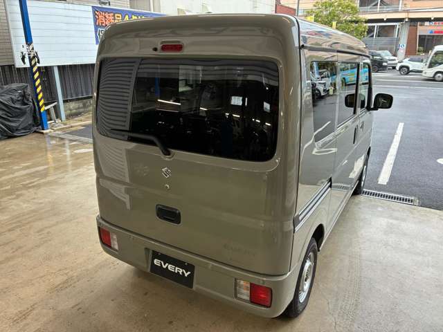Suzuki Every 11