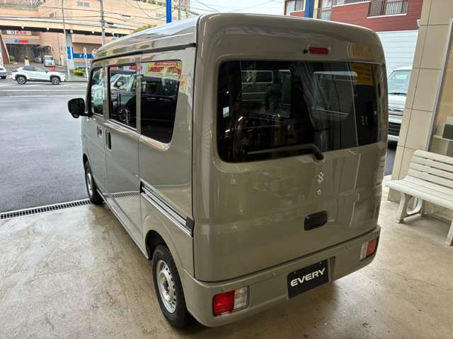 Suzuki Every 12