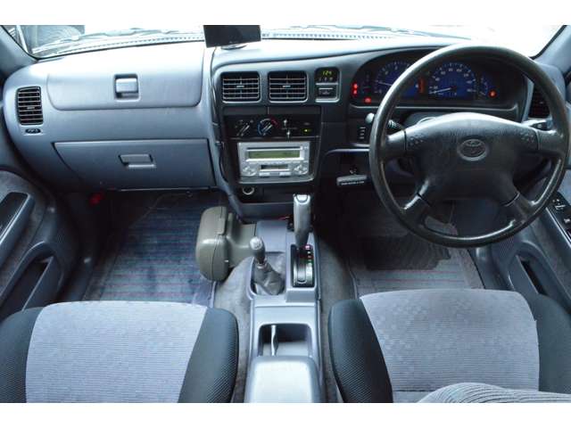 Toyota Hilux 3