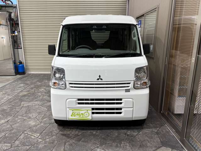 Mitsubishi Minicab Van 6