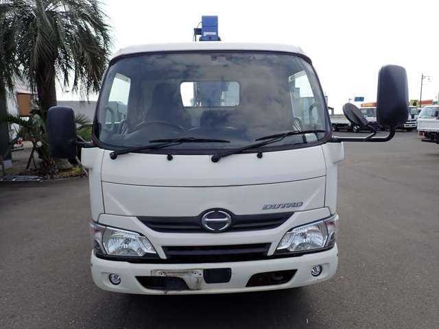 Hino Dutro 4