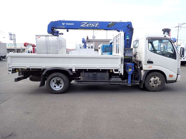 Hino Dutro 6
