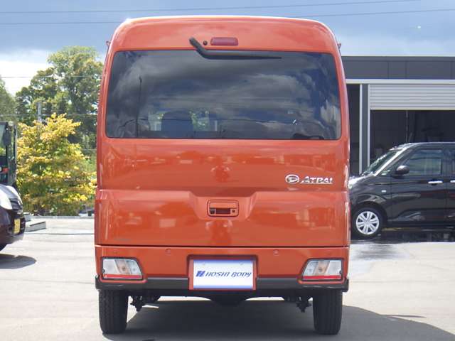 Daihatsu Atrai 6