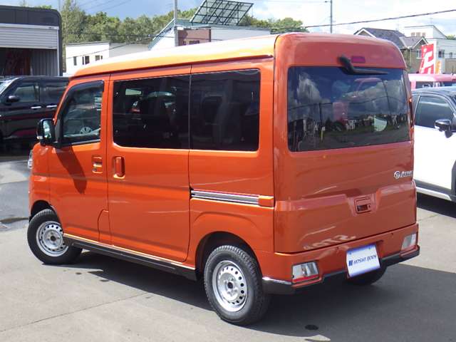 Daihatsu Atrai 7