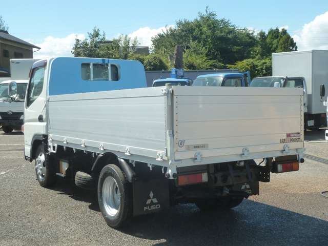Mitsubishi Fuso Canter 7