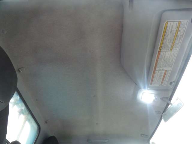 Mitsubishi Fuso Canter 10