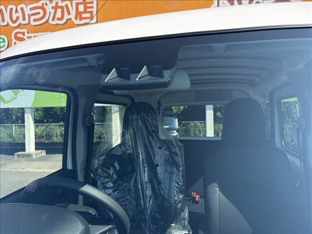 Daihatsu Hijet Cargo 9